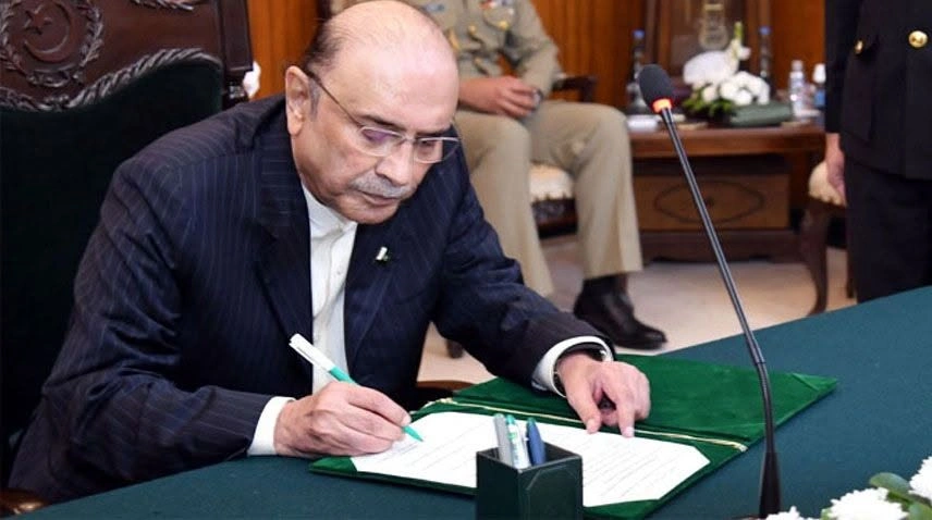 President Approves Key Bills on Economy and Taxation